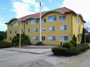 Отель Leier Business Hotel  Донью